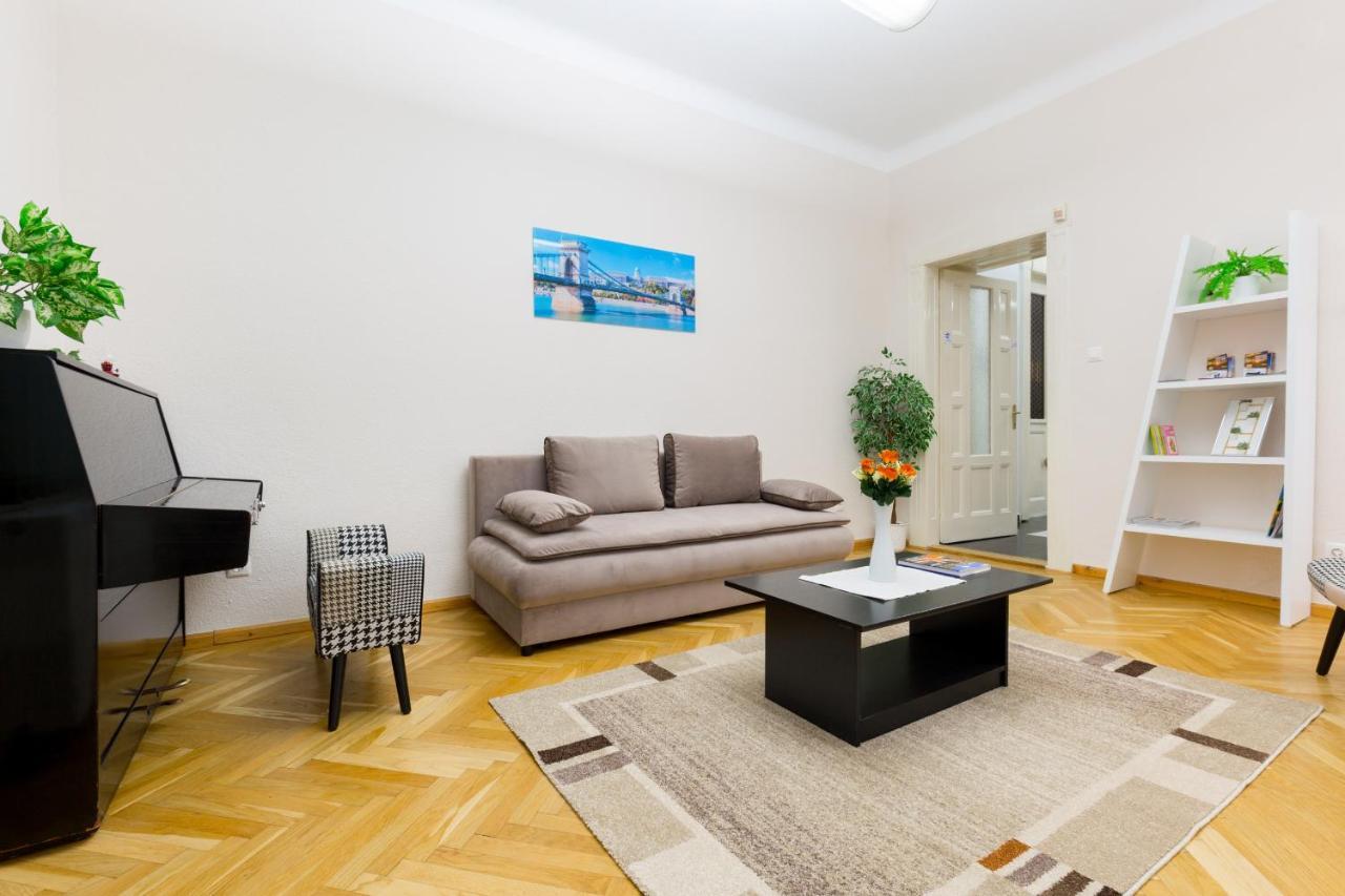 K17 Kinizsi Apartment Budapest Bagian luar foto